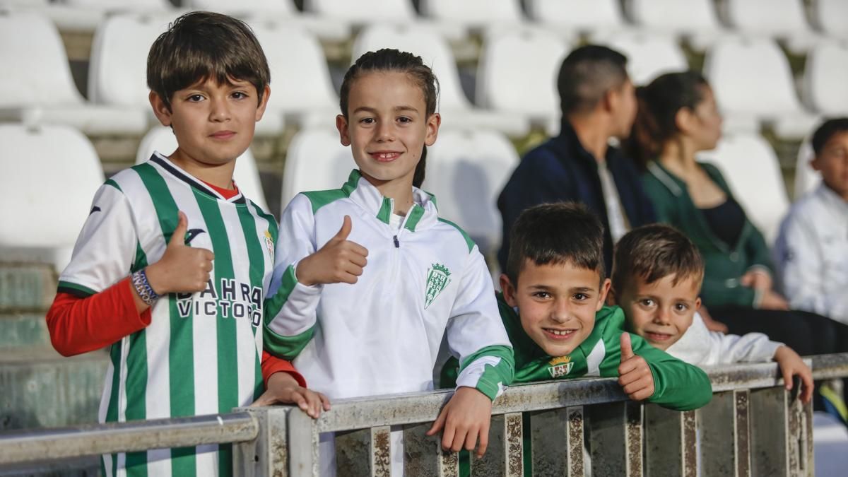 Grada Blanquiverde del Córdoba CF - Real Zaragoza
