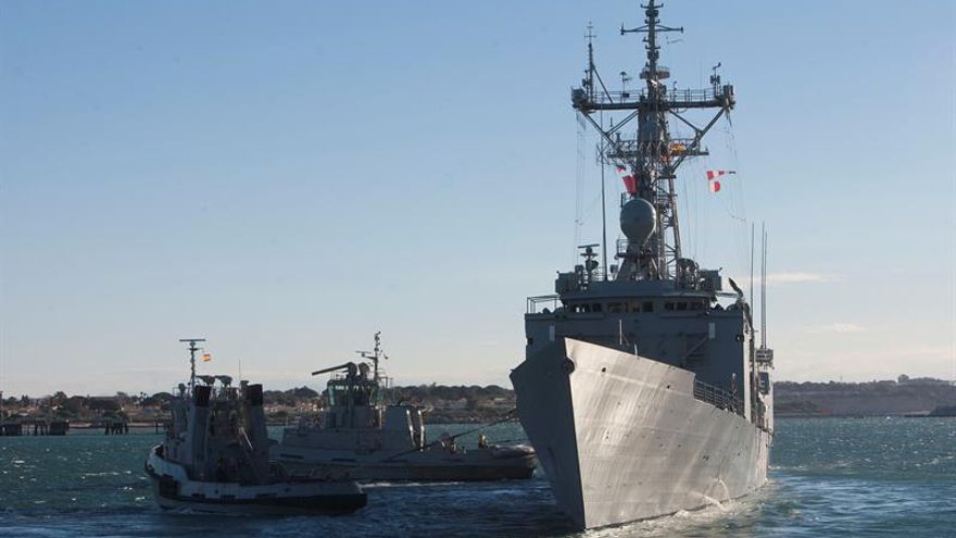 La fragata española Canarias ayuda en los rescates de unos 1.500 inmigrantes