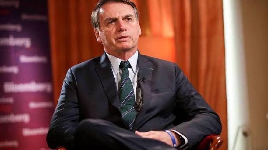 El tribunal electoral, la corte y exjueces supremos repudiaron a Bolsonaro por atacar al sistema de votación