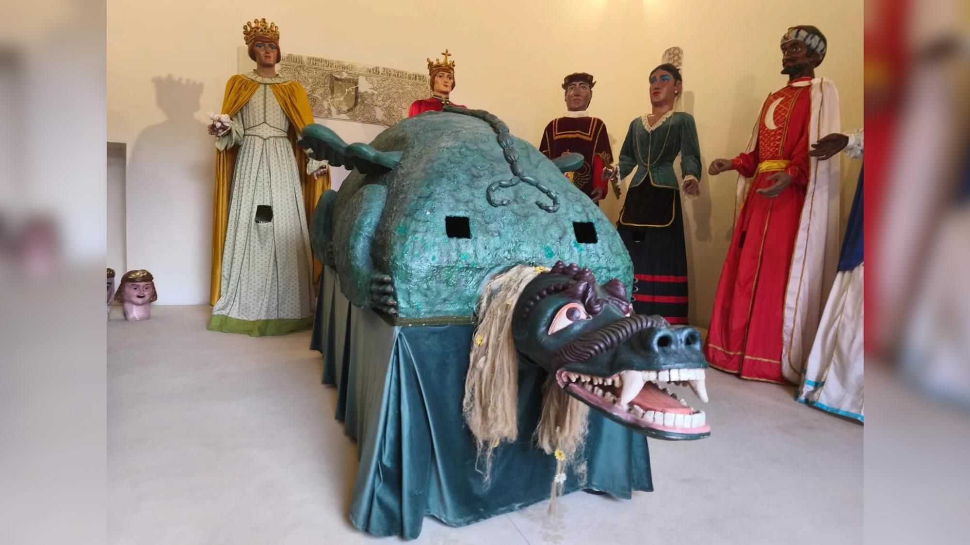 La Tarasca y los gigantones del Corpus de Toledo