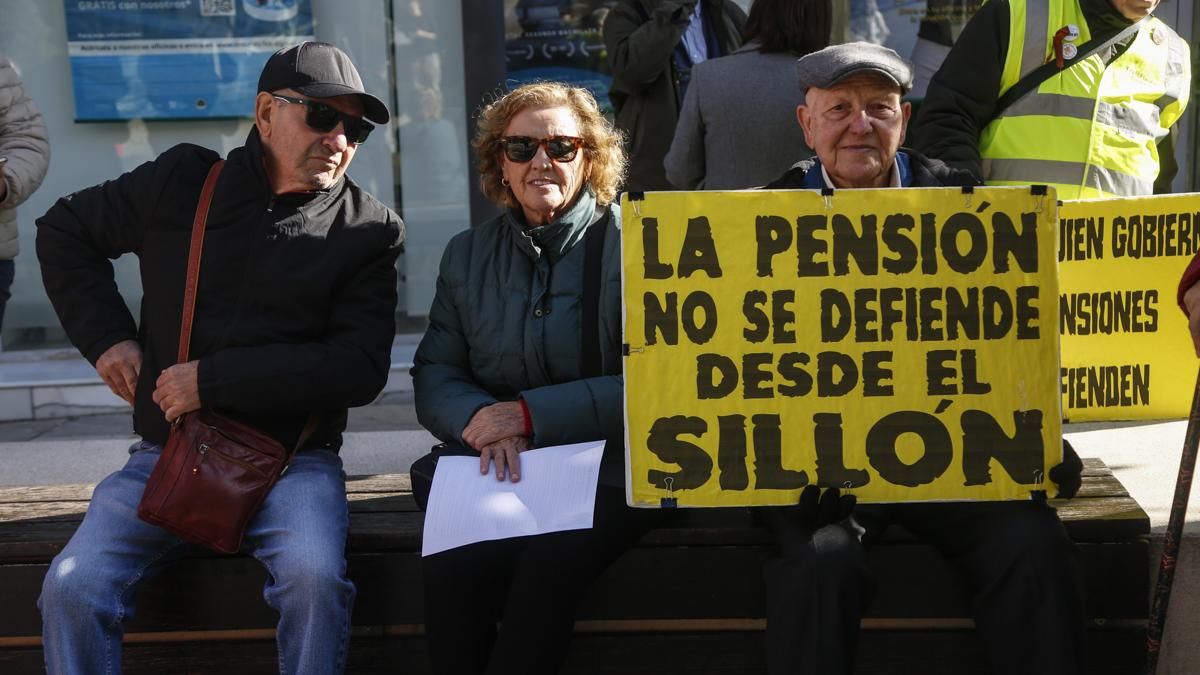 La Plataforma Ciudadana de Córdoba para la Defensa del Sistema Público de Pensiones informa de asuntos de actualidad nacional