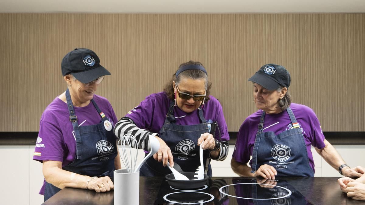 'Cocinar a Ciegas' estrena su espacio en Logroño y sumará talleres inclusivos para personas sordociegas