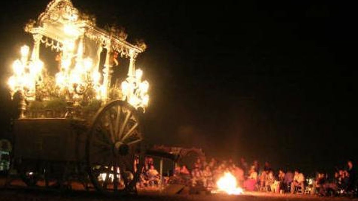 Candela durante la peregrinación al Rocío
