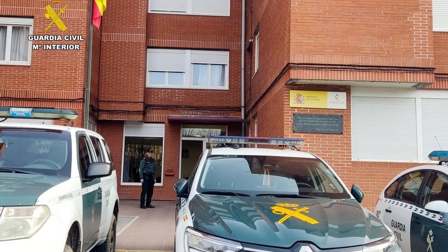 Vehículos de la Guardia Civil de Santoña