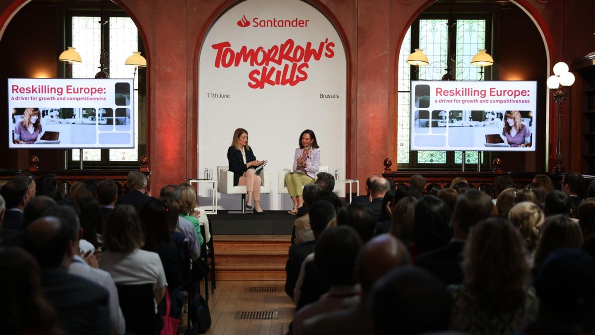 Ana Botín y Roberta Metsola durante la presentación del informe 'Habilidades del futuro' de Santander