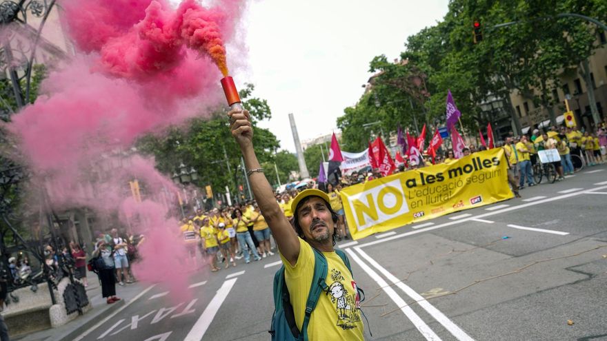 Por qué el conflicto educativo se enquista en Catalunya pese al pacto de Govern y sindicatos y qué pasará ahora