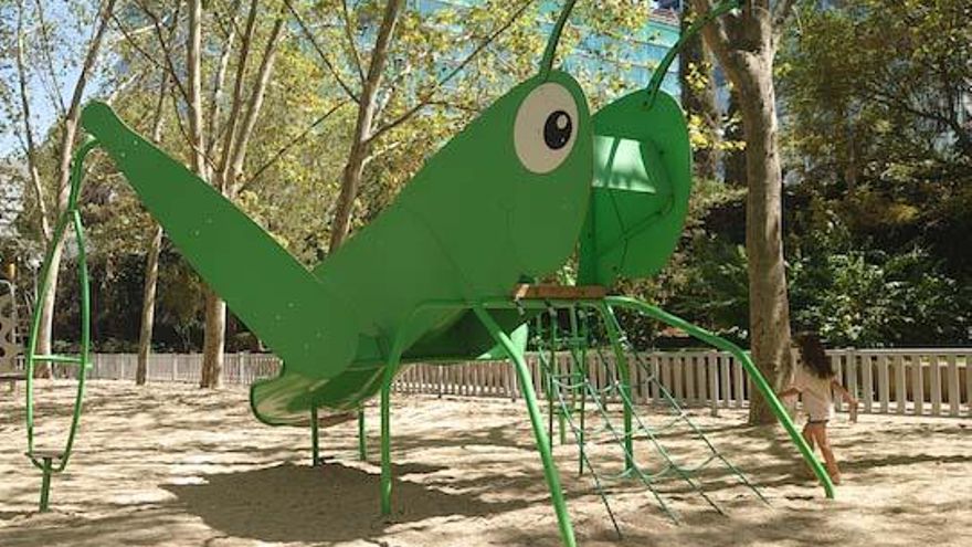 Columpio de la zona infantil