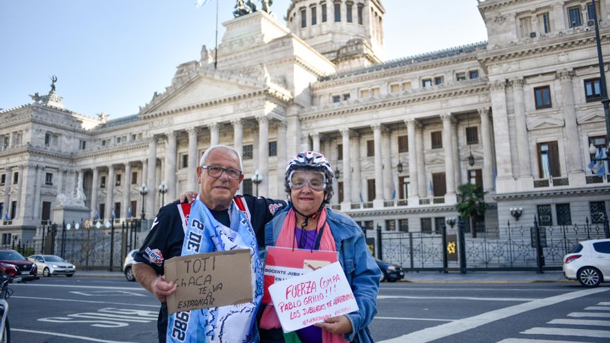 Nancy y Carlos, la dupla que lidera la protesta de jubilados que incomoda al Gobierno