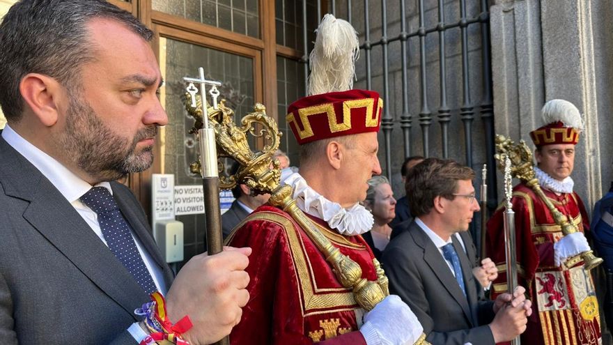 Carlos Segura, el edil que dirigirá el corazón de Madrid: religioso, amante de lo castizo y 15 años como asesor a dedo