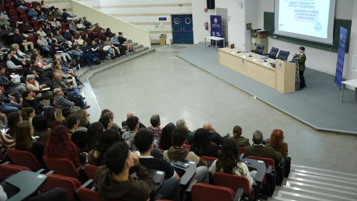 Conferencia de Ana María Cuervo en la UCO