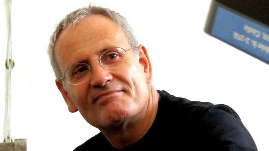 El cómic que rescata al dibujante perdido de la Transición para mostrar su cara oculta