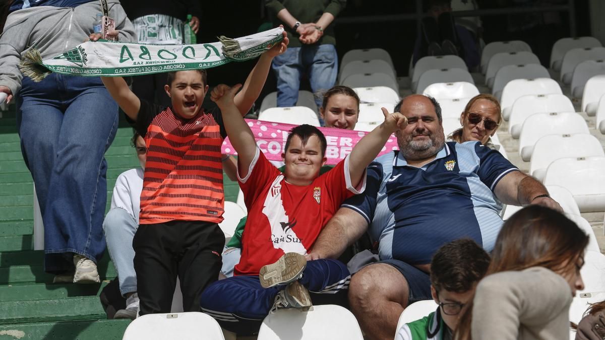 Grada Blanquiverde del Córdoba CF - Granada CF