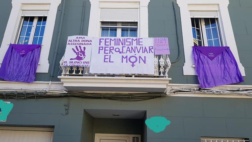 Protesta en los balcones contra la violencia machista