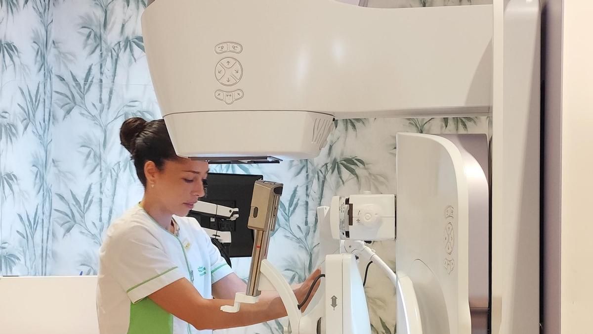 Hospitales Universitarios San Roque se toma a pecho la prevención del cáncer de mama