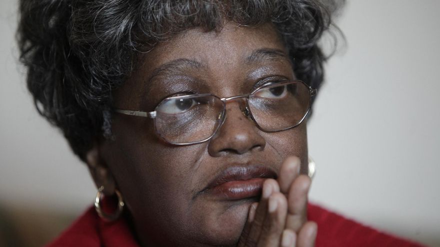 클로뎃 콜빈(Claudette Colvin): 로자 파크스보다 9개월 앞서 버스에서 자리 양보를 거부한 여성