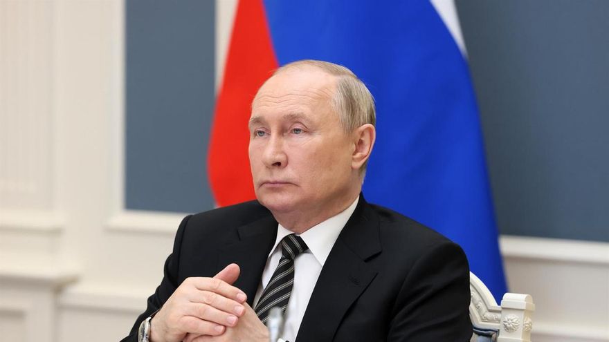 El presidente de Rusia, Vladímir Putin, durante una videollamada con el Consejo Económico Supremo de Eurasia