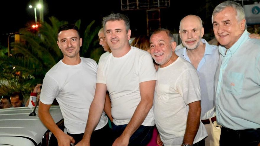 Rodríguez Larreta y Gerardo Morales viajaron a La Falda para festejar el triunfo de Javier Dieminger