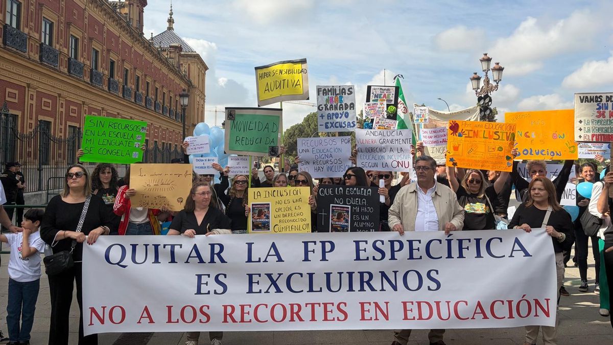 Moreno suma otra protesta antes de la campaña en contra de su gestión: "Los alumnos vulnerables están abandonados"