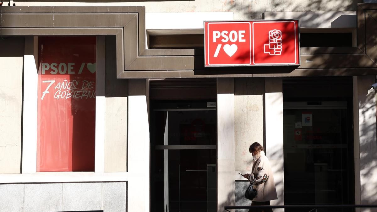 El juez se enroca en pedir al PSOE todos los gastos en siete años de "cargos, trabajadores, simpatizantes y voluntarios"
