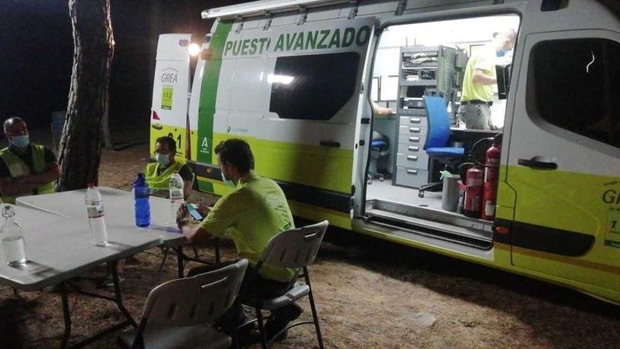 Puesto de mando avanzado por el incendio declarado en Bonares (Huelva)