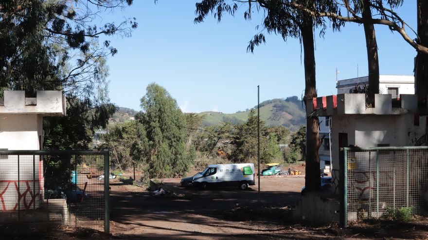Obras en el Acuartelamiento Las Raíces para la instalación de un campamento para migrantes en La Laguna