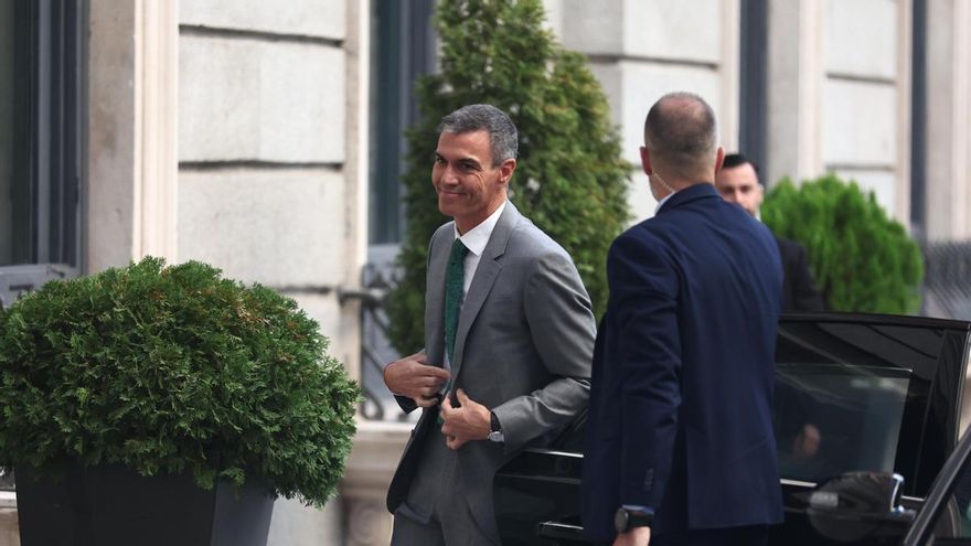 Pedro Sánchez, a su llegada este jueves al Congreso