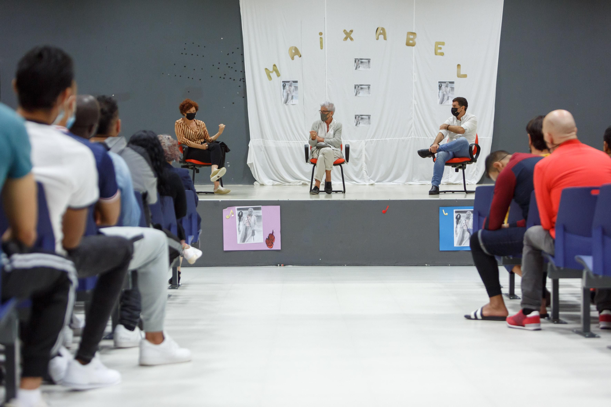 La proyección de 'Maixabel' en la cárcel de Pamplona, en imágenes