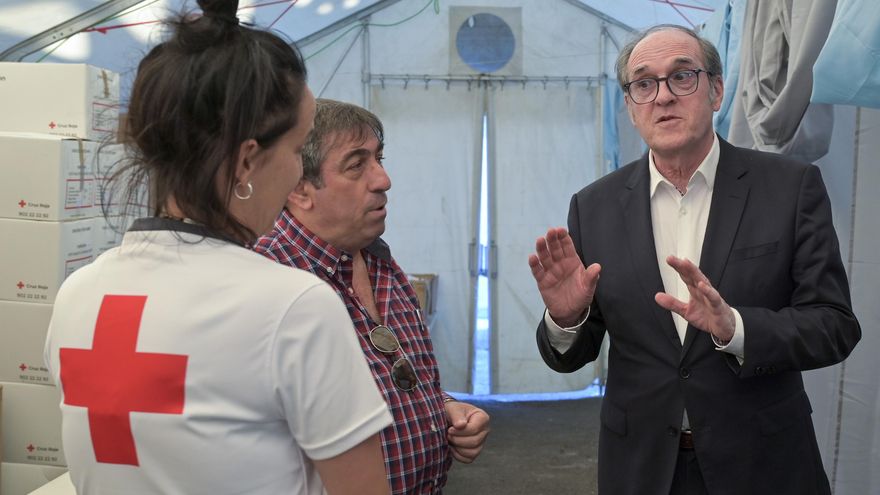 Defensor del Pueblo apela a que regiones acojan a menores migrantes llegados a Canarias