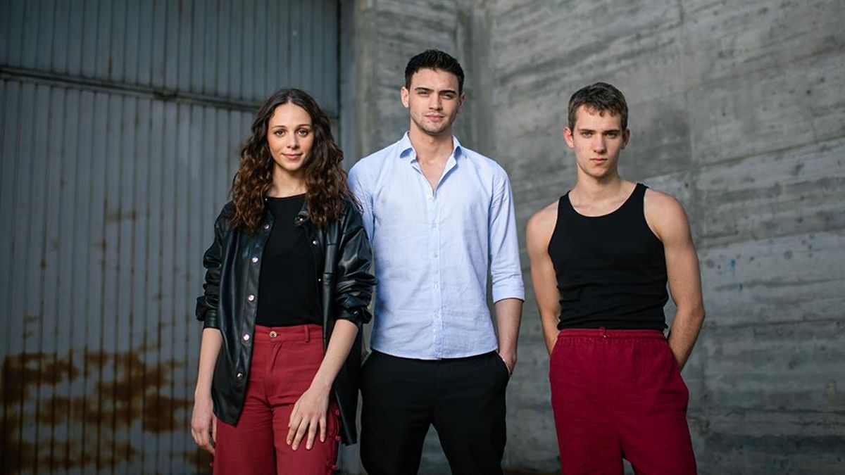 Protagonistas de la serie 'Mar adentro'