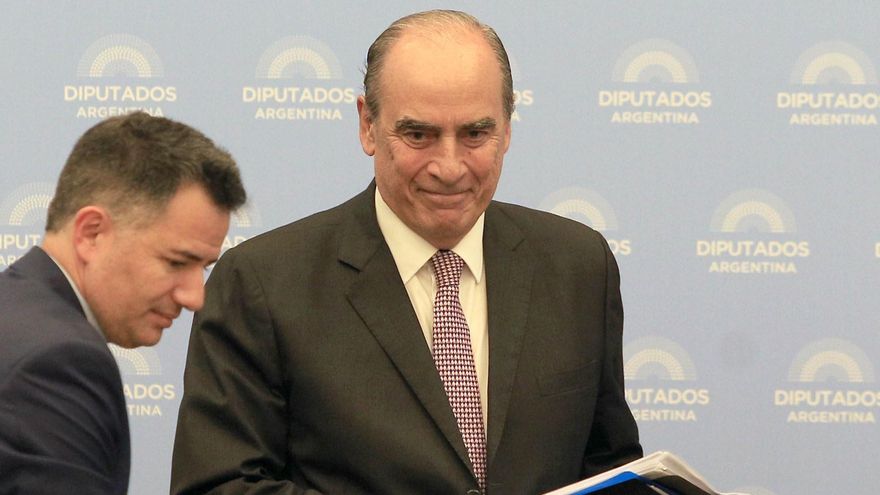 Francos llega al Congreso para dar su primer informe de gestión: deberá responder 2.135 preguntas