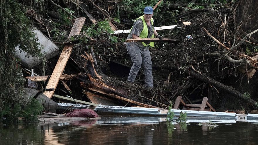 Se eleva a setenta la cifra de fallecidos tras inundaciones en Texas
