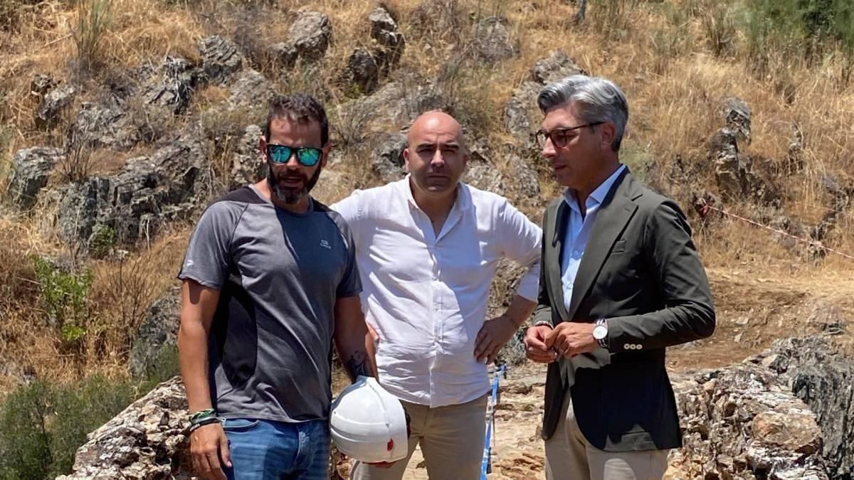 La Diputación y el Ayuntamiento de Espiel colaboran en la rehabilitación del histórico puente de Mocarra