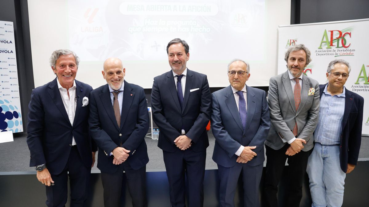 Mesa abierta a la afición con Javier Tebas y Antonio Fernández Monterrubio