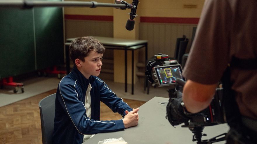 'Adolescencia' y el uso del plano secuencia en la serie de Netflix, ¿recurso “narcisista” o necesario?