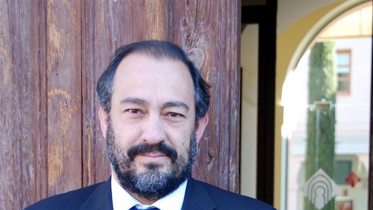 Garde no cierra la puerta a presentarse como candidato a rector de la UCLM: "Todo tiene su tiempo y forma"