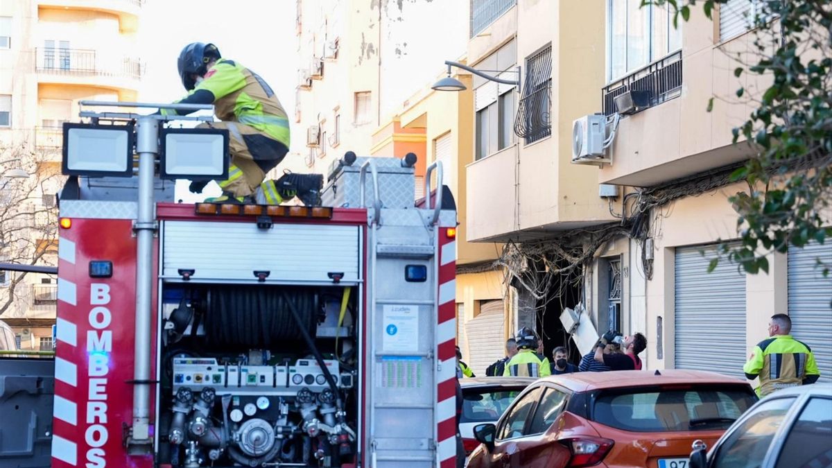 Muere el hombre que sufrió graves quemaduras en la explosión de su bar en Almería el pasado Miércoles Santo