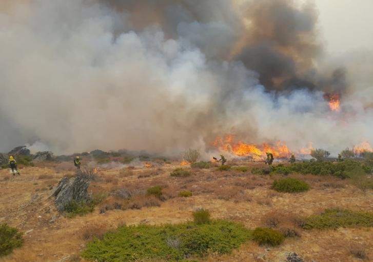 Incendio forestal en Peñalba de la Sierra, en Guadalajara, el 22 de septiembre de 2025