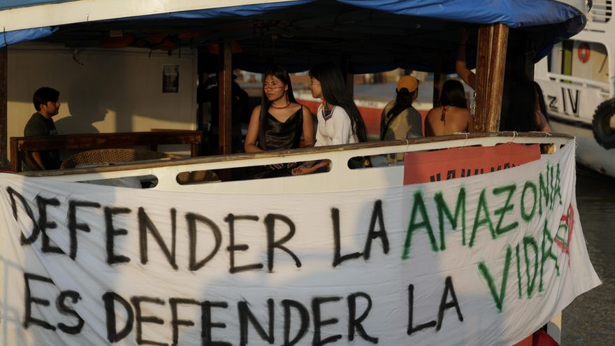 La guerrera kichwa que viajó a la COP30 en barco desde Ecuador con un grito de resistencia
