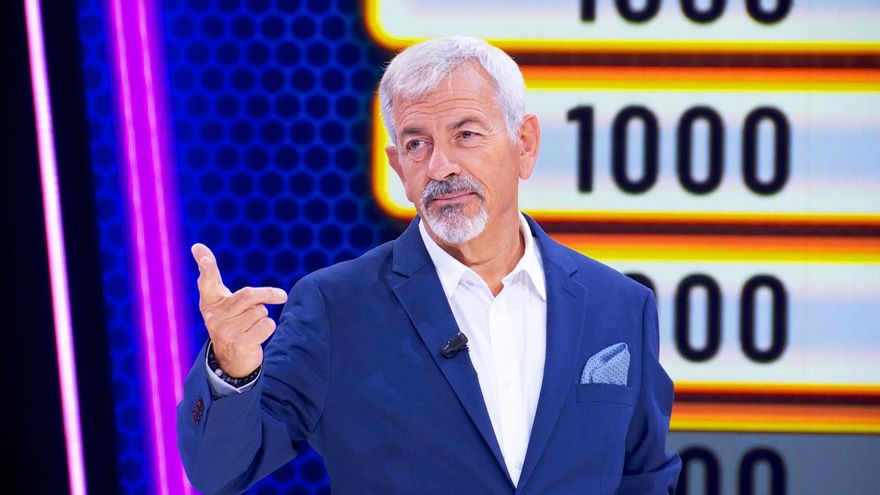 "Me estáis dando la noche": el chasco de Carlos Sobera al recordar su pasado como actor en 'Al salir de clase'