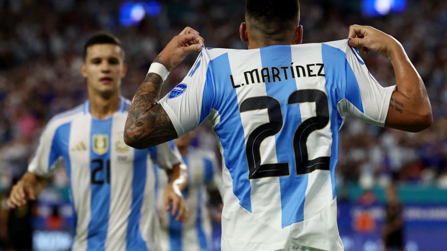 Con dos goles de Lautaro, la Selección “alternativa” superó a Perú y pasó a cuartos como primera de grupo