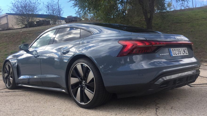 4,1 segundos es lo que tarda en alcanzar los 100 km/h desde parado.