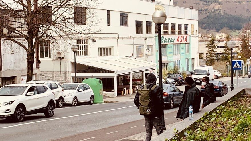 El muro de Francia para los migrantes en tránsito no desaparece pese a la solidaridad con Ucrania