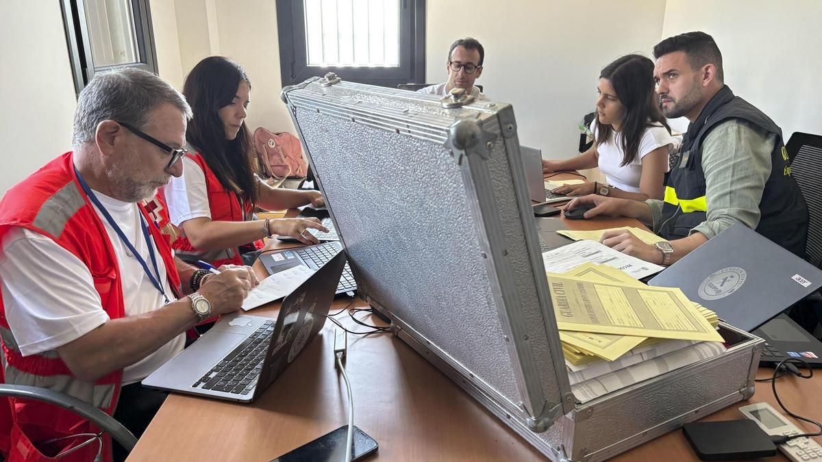 Oficina situada en la frontera del Tarajal de Ceuta destinada a recoger información y datos sobre las personas desaparecidas tras la entrada de inmigrantes del pasado 30 de julio en la Ciudad Autonóma.