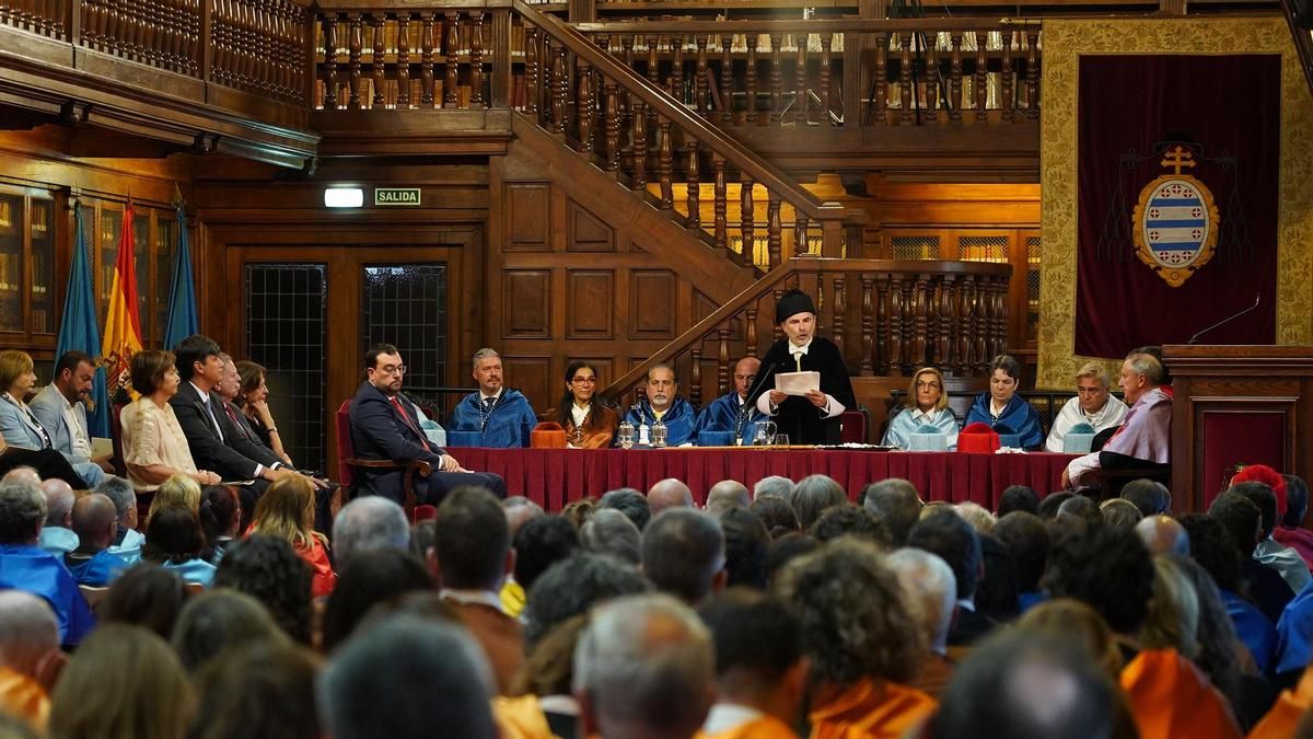 El rector propone al Principado un gran acuerdo institucional para impulsar la universidad pública de Asturias