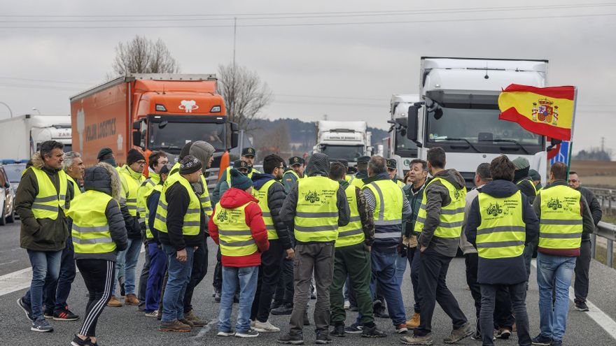 Burgos, Soria y Zamora registran cortes en carreteras y autovías por las protestas agrarias