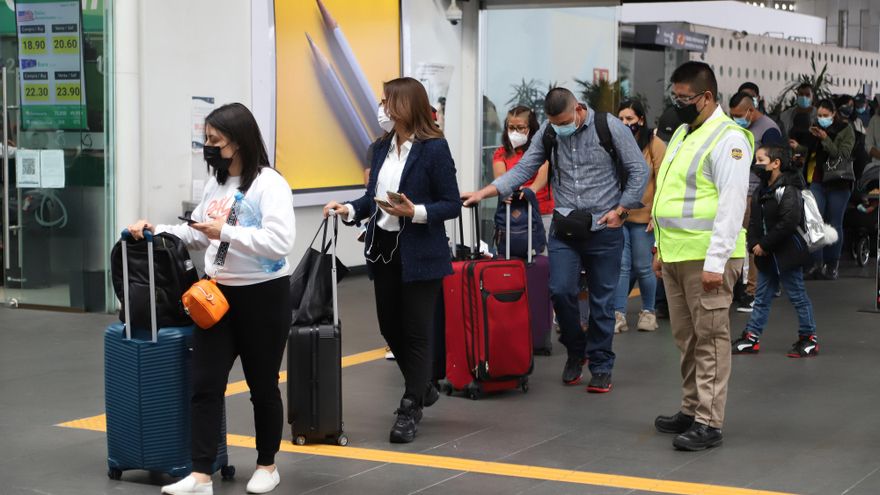 México exigirá a los viajeros colombianos llenar un "pre-registro" a partir de abril