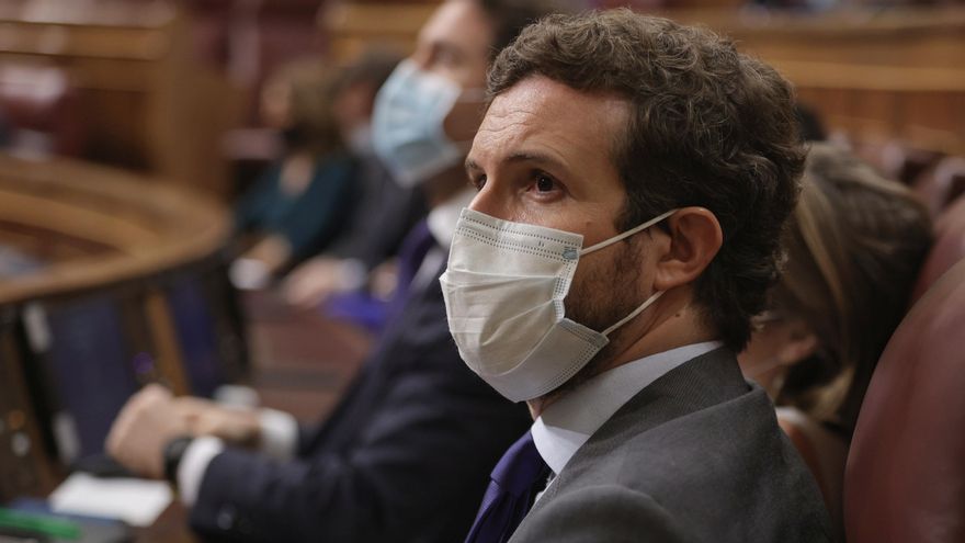 El líder del PP, Pablo Casado, en una sesión de control al Gobierno en el Congreso de los Diputados, a 23 de junio de 2021, en Madrid, (España).