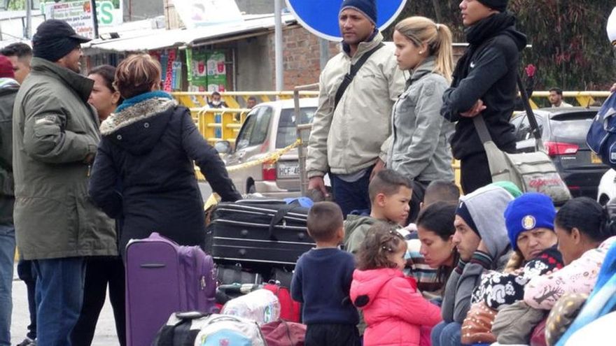 Venezolanos varados en la frontera piden una "ruta humanitaria" hacia Perú