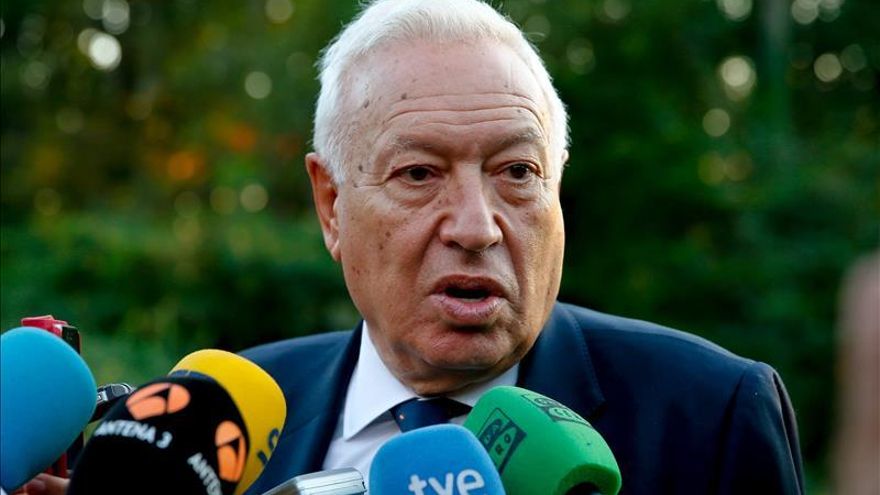 Margallo debatirá con Junqueras para que Cataluña "no se suicide"
