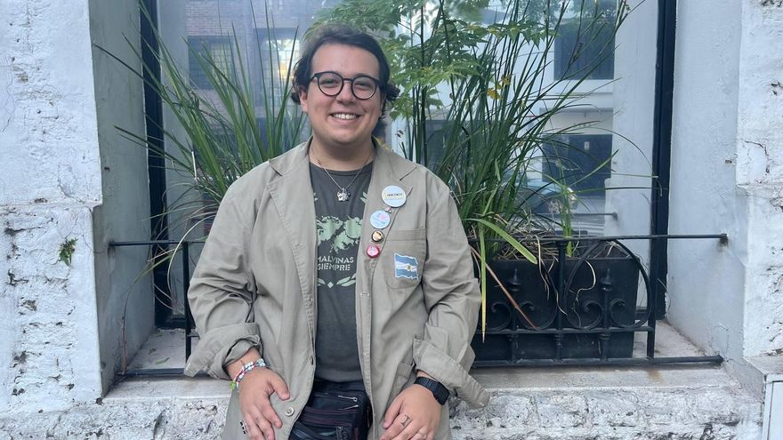 Ser bisexual y militante de Milei: "Todavía estoy esperando que este Gobierno me quite un derecho como persona LGBT"